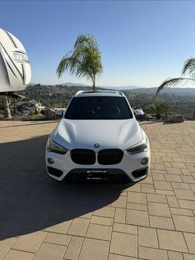 White 2017 BMW X1 sDrive28i