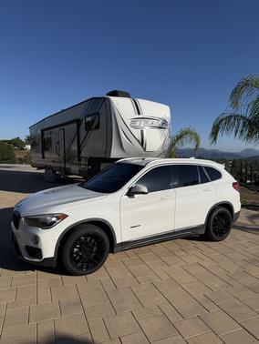 White 2017 BMW X1 sDrive28i