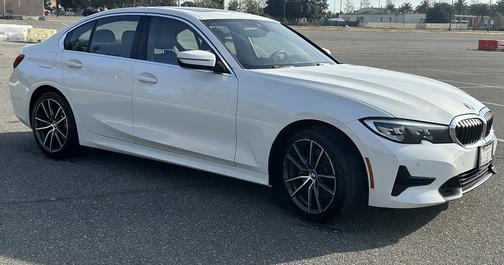 2019 BMW 330 i