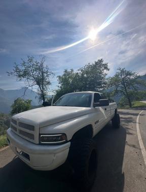 White 2002 Dodge Ram 2500 Quad Cab