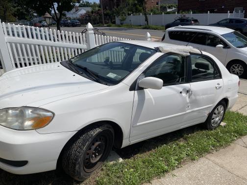 Photo 2 of 8 of 2007 Toyota Corolla LE