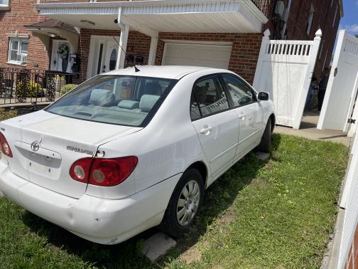 Photo 4 of 8 of 2007 Toyota Corolla LE