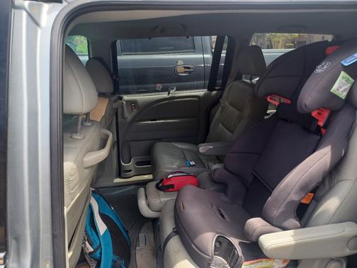 Silver 2010 Honda Odyssey EX-L
