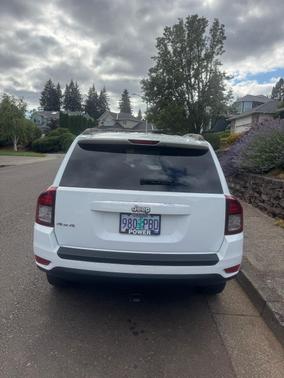 White 2014 Jeep Compass Sport