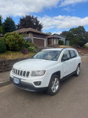 White 2014 Jeep Compass Sport
