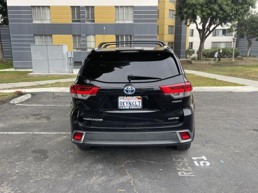 2019 Toyota Highlander Hybrid Limited Platinum