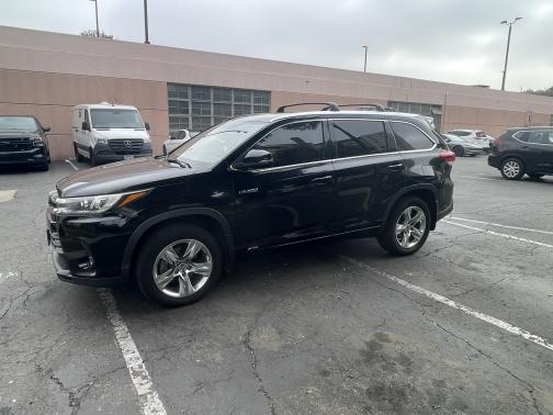 2019 Toyota Highlander Hybrid Limited Platinum