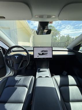 White 2022 Tesla Model Y Long Range