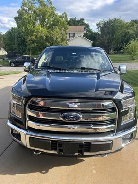 Black 2016 Ford F-150 Lariat