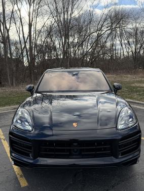 Black 2020 Porsche Cayenne Cayenne Turbo