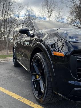 Black 2020 Porsche Cayenne Cayenne Turbo