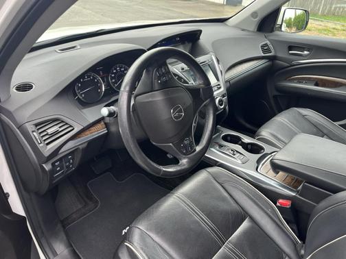 2017 Acura MDX 3.5L w/Advance Package