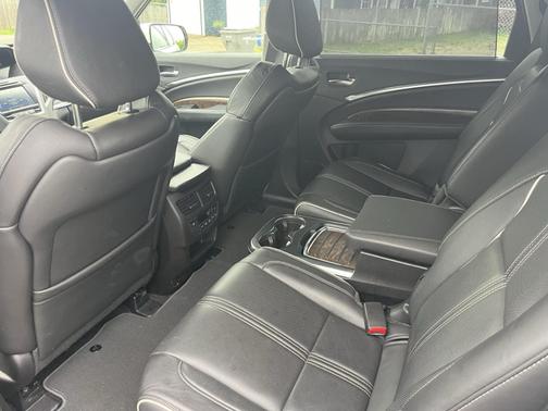 2017 Acura MDX 3.5L w/Advance Package