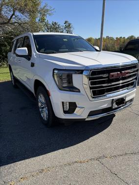 2022 GMC Yukon XL SLT