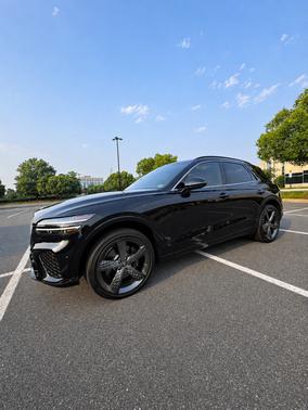Black 2023 Genesis GV70 2.5T
