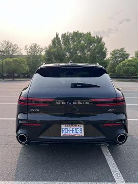 2023 Genesis GV70 2.5T