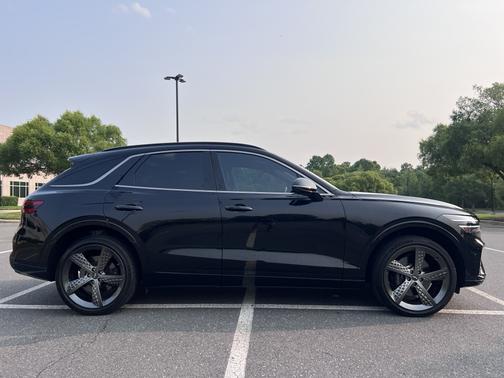 2023 Genesis GV70 2.5T