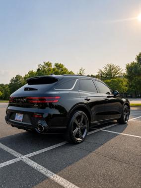 Black 2023 Genesis GV70 2.5T