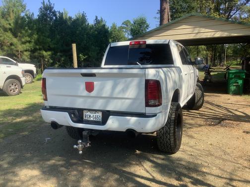 2016 RAM 1500 Sport