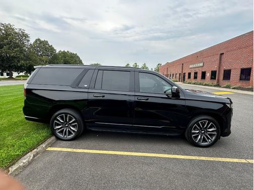 2021 Cadillac Escalade ESV Sport