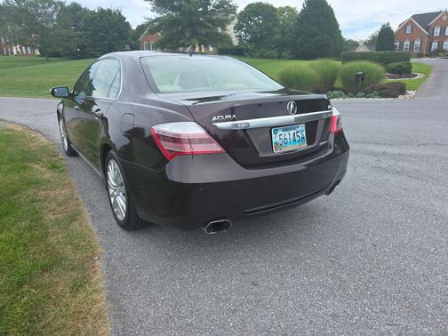 2011 Acura RL Technology