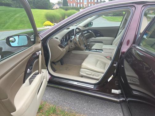 2011 Acura RL Technology