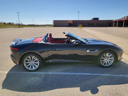 2016 Jaguar F-TYPE Base