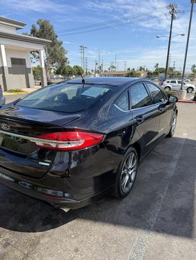 Black 2017 Ford Fusion SE