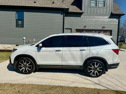 2022 Honda Pilot Touring 7-Passenger