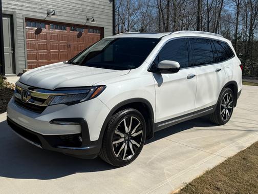 2022 Honda Pilot Touring 7-Passenger