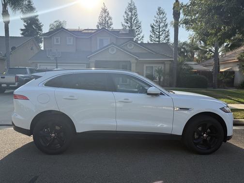 2019 Jaguar F-PACE 25t Premium