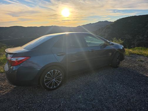 Gray 2014 Toyota Corolla S Premium