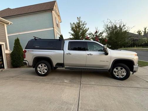Silver 2022 Chevrolet Silverado 2500 LTZ