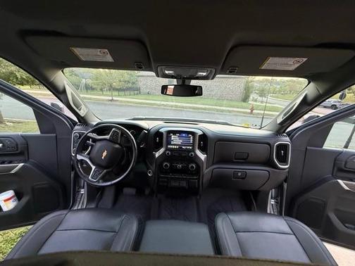 Silver 2022 Chevrolet Silverado 2500 LTZ