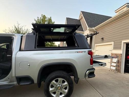 Silver 2022 Chevrolet Silverado 2500 LTZ