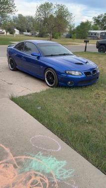 Blue 2004 Pontiac GTO Base