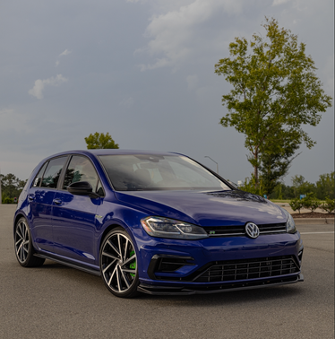 Blue 2018 Volkswagen Golf R 4-Door w/DCC & Navigation
