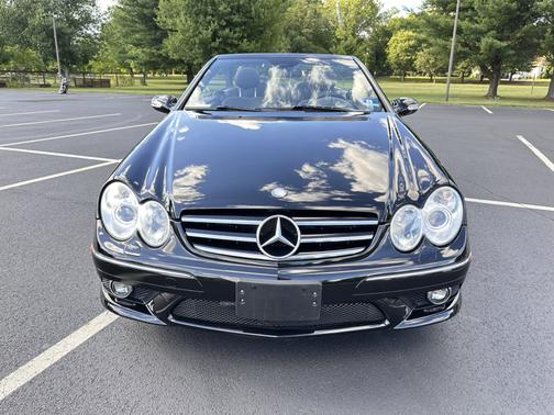 Black 2009 Mercedes-Benz CLK-Class CLK550