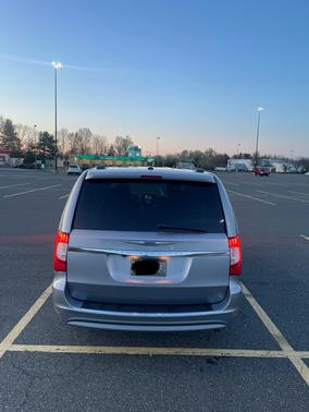 2014 Chrysler Town & Country Touring