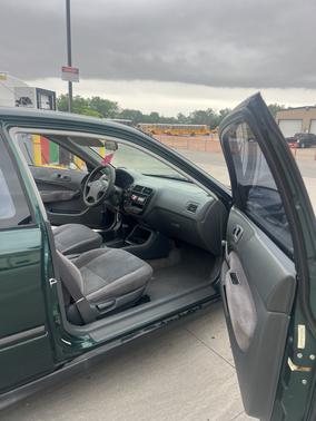 Green 1999 Honda Civic DX