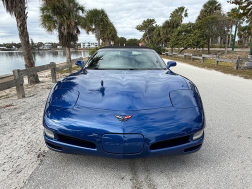 2002 Chevrolet Corvette Base