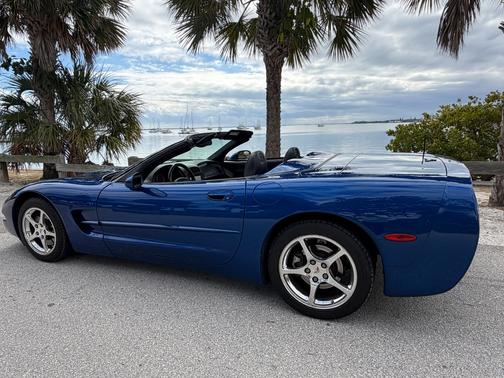 2002 Chevrolet Corvette Base