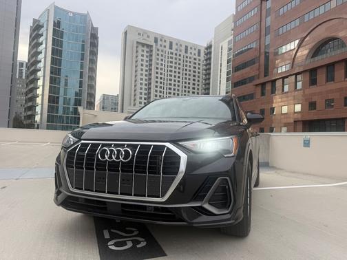 2022 Audi Q3 45 S line Premium