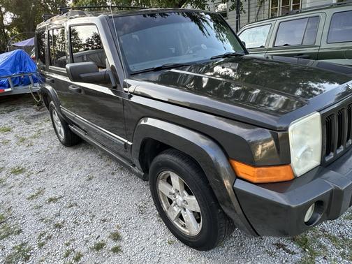 Brown 2006 Jeep Commander Base