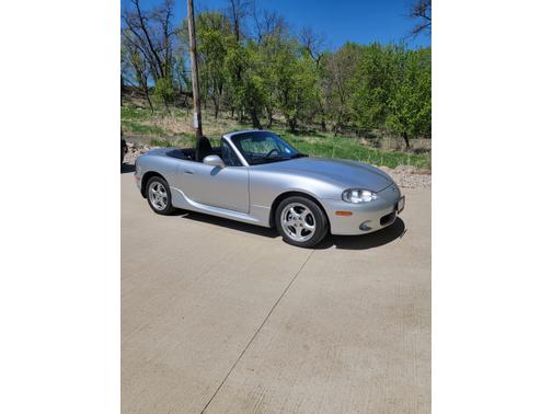 2002 Mazda MX-5 Miata LS