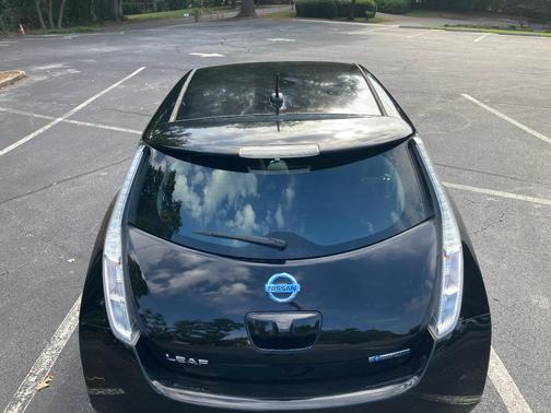 Black 2015 Nissan Leaf S