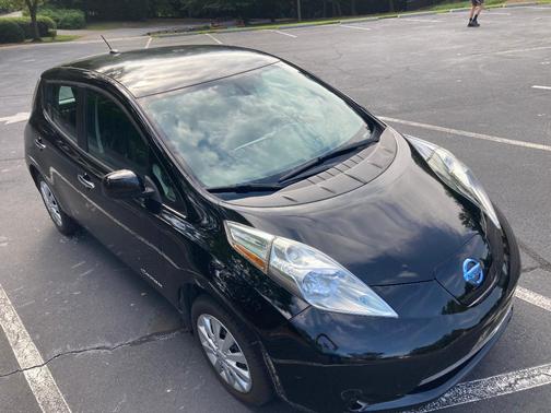 Black 2015 Nissan Leaf S