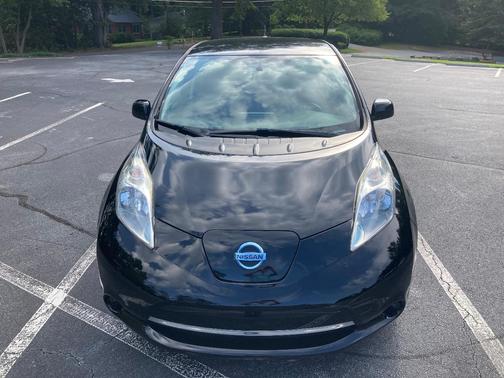 Black 2015 Nissan Leaf S