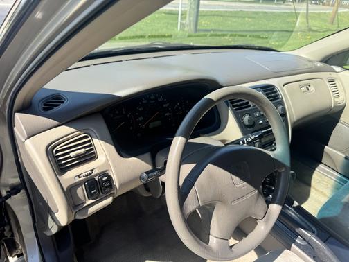 Gold 2001 Honda Accord EX