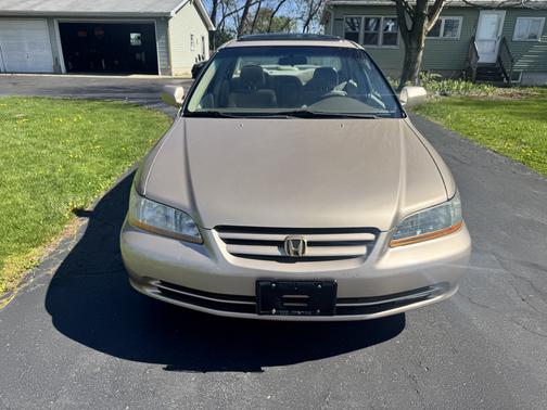 Gold 2001 Honda Accord EX